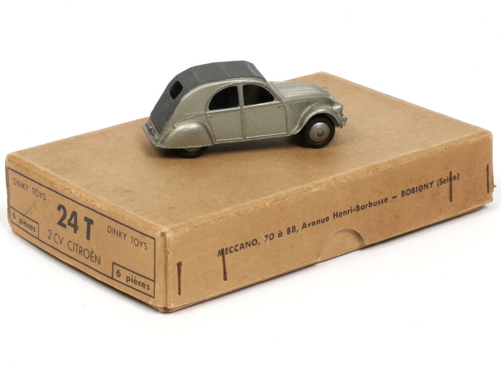 Lot 393 - DINKY TOYS (FRANCE) (2)