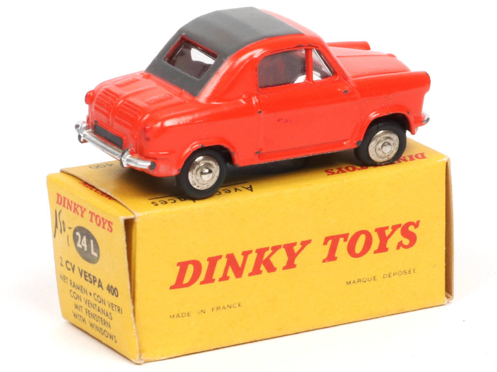 Lot 409 - DINKY TOYS (FRANCE) (1)