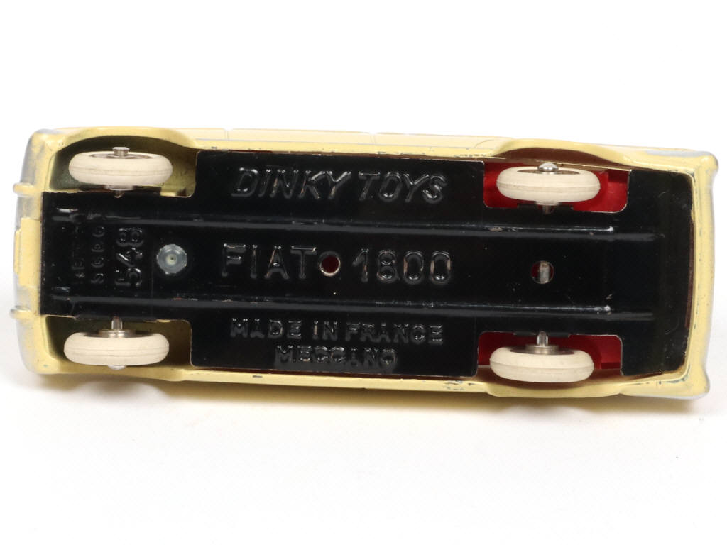 Lot 420 - DINKY TOYS (FRANCE) (1)
