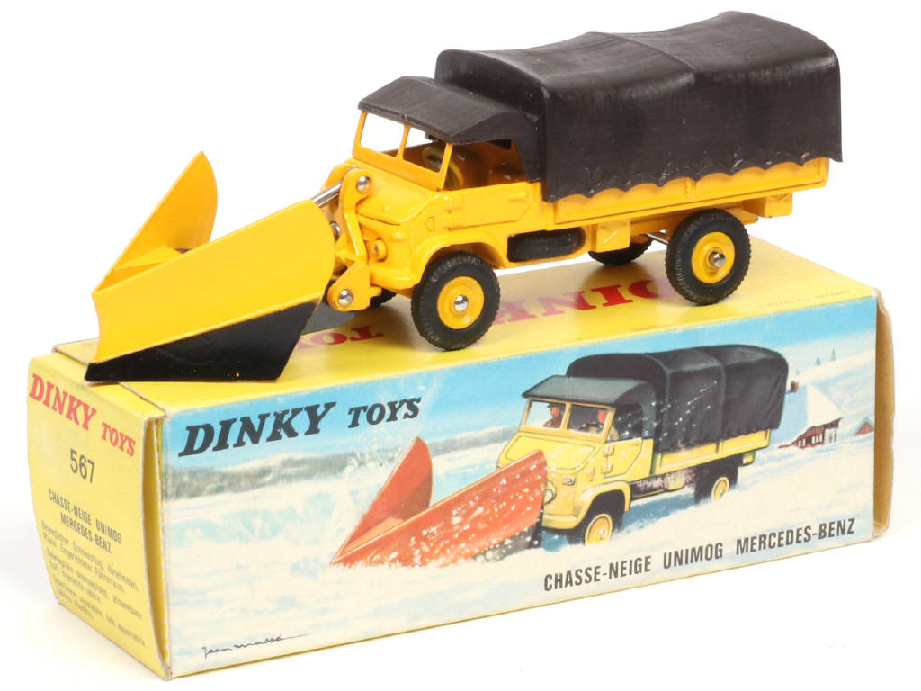 Lot 465 - DINKY TOYS (FRANCE) (1)