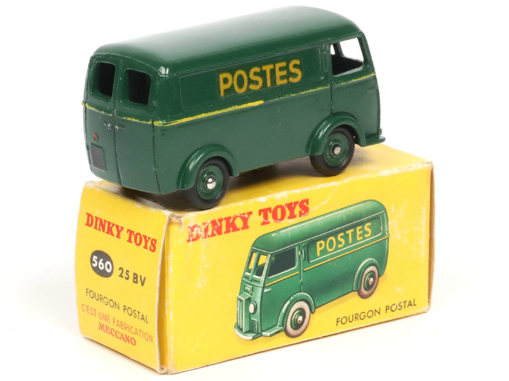 Lot 457 - DINKY TOYS (FRANCE) (1)