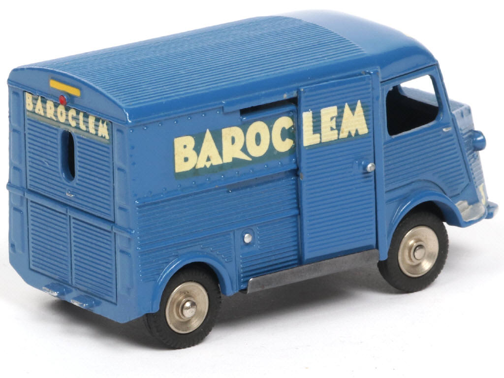 Lot 449 - DINKY TOYS (FRANCE) (1)