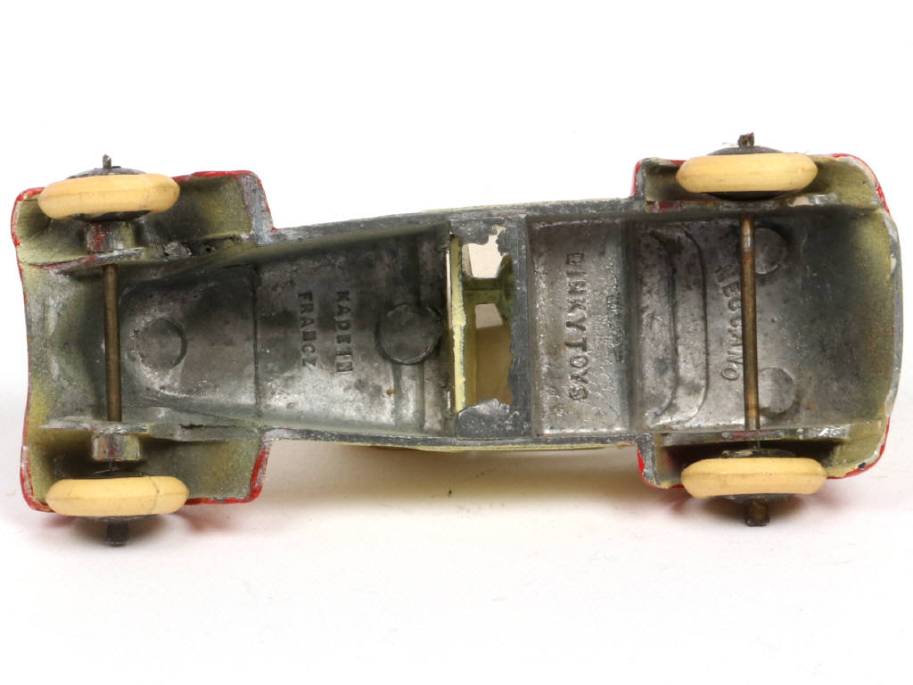 Lot 364 - DINKY TOYS (FRANCE) (1)