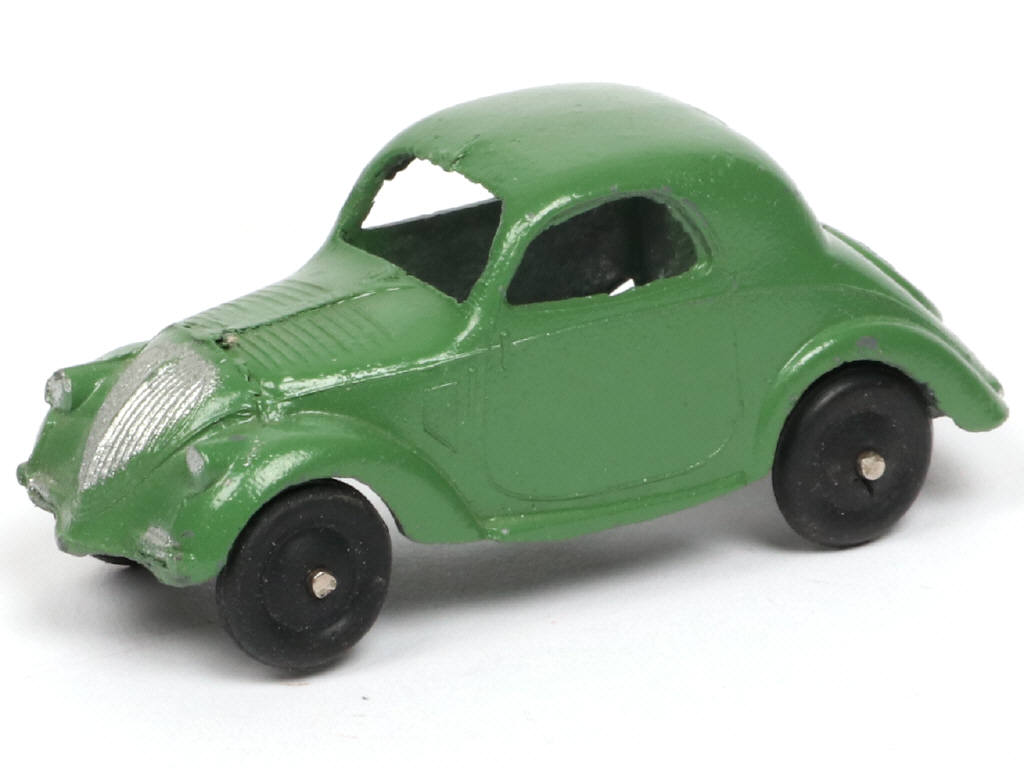 Lot 380 - DINKY TOYS (FRANCE) (1)