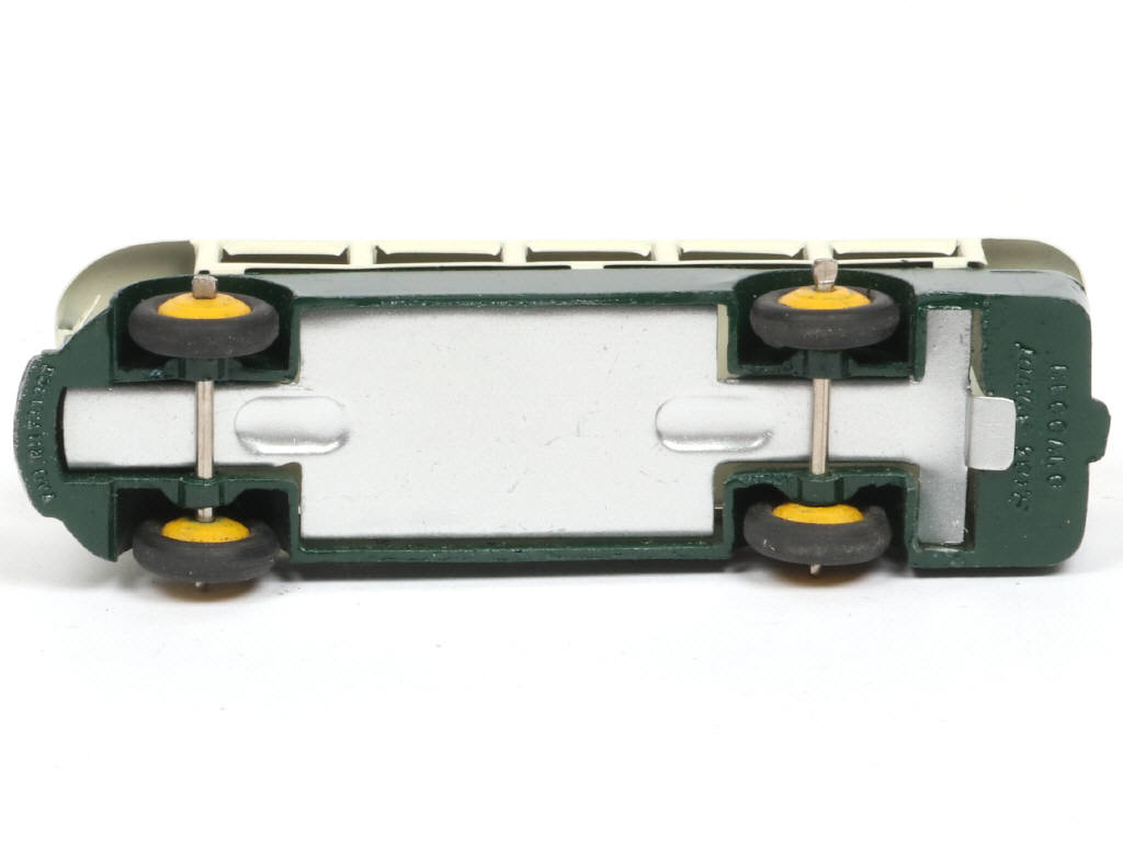 Lot 446 - DINKY TOYS (FRANCE) (1)