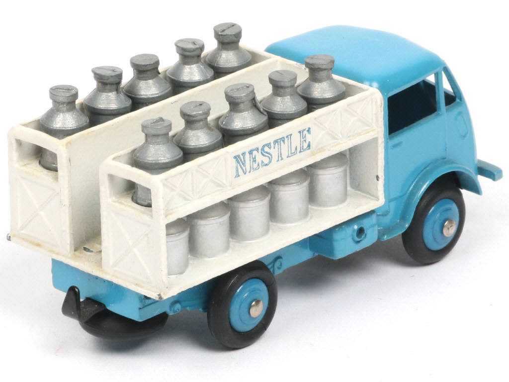 Lot 460 - DINKY TOYS (FRANCE) (1)