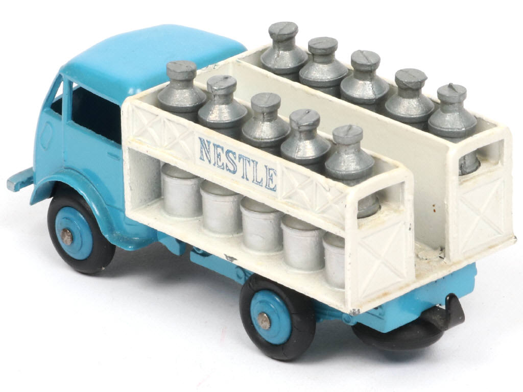 Lot 460 - DINKY TOYS (FRANCE) (1)