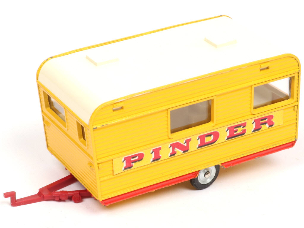 Lot 475 - DINKY TOYS (FRANCE) (1)