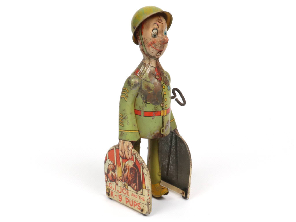 Lot 69 - UNIQUE ART MANUFACTURING CO (USA) (1)