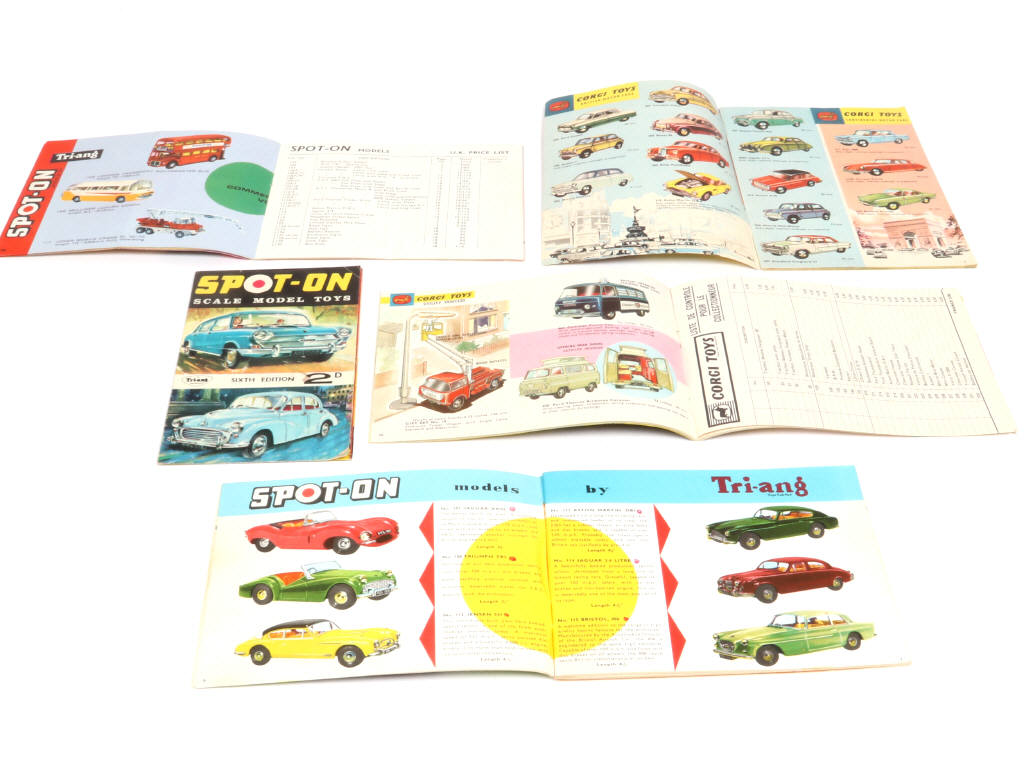 Lot 5 - DIVERS (GB) (5)