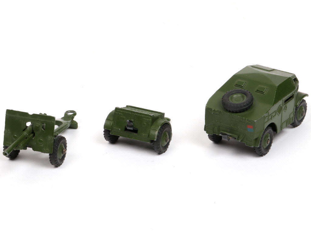 Lot 283 - DINKY TOYS (GB) (1)