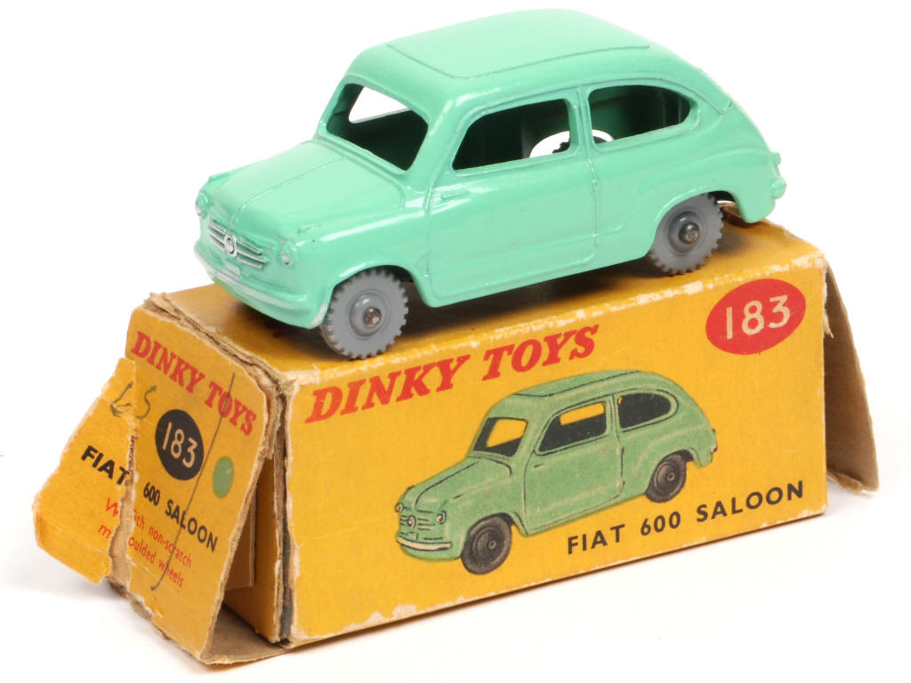 Lot 277 - DINKY TOYS (GB) (1)