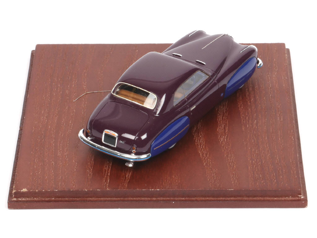 Lot 151 - LUXCAR (FRANCE) (1)