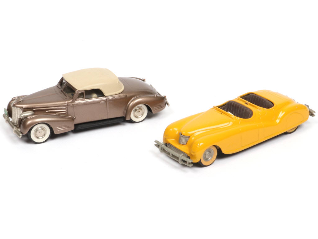 Lot 149 - BROOKLIN MODELS (GB) (2)