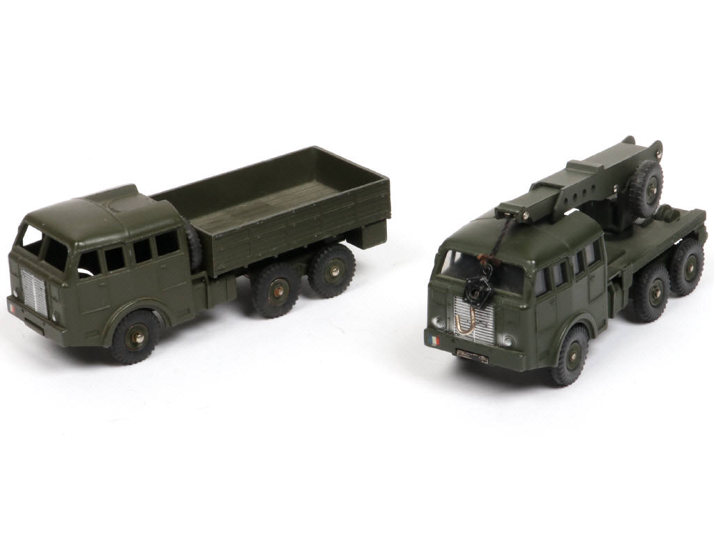 Lot 270 - DINKY TOYS (FRANCE) (2)