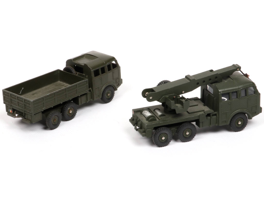 Lot 270 - DINKY TOYS (FRANCE) (2)