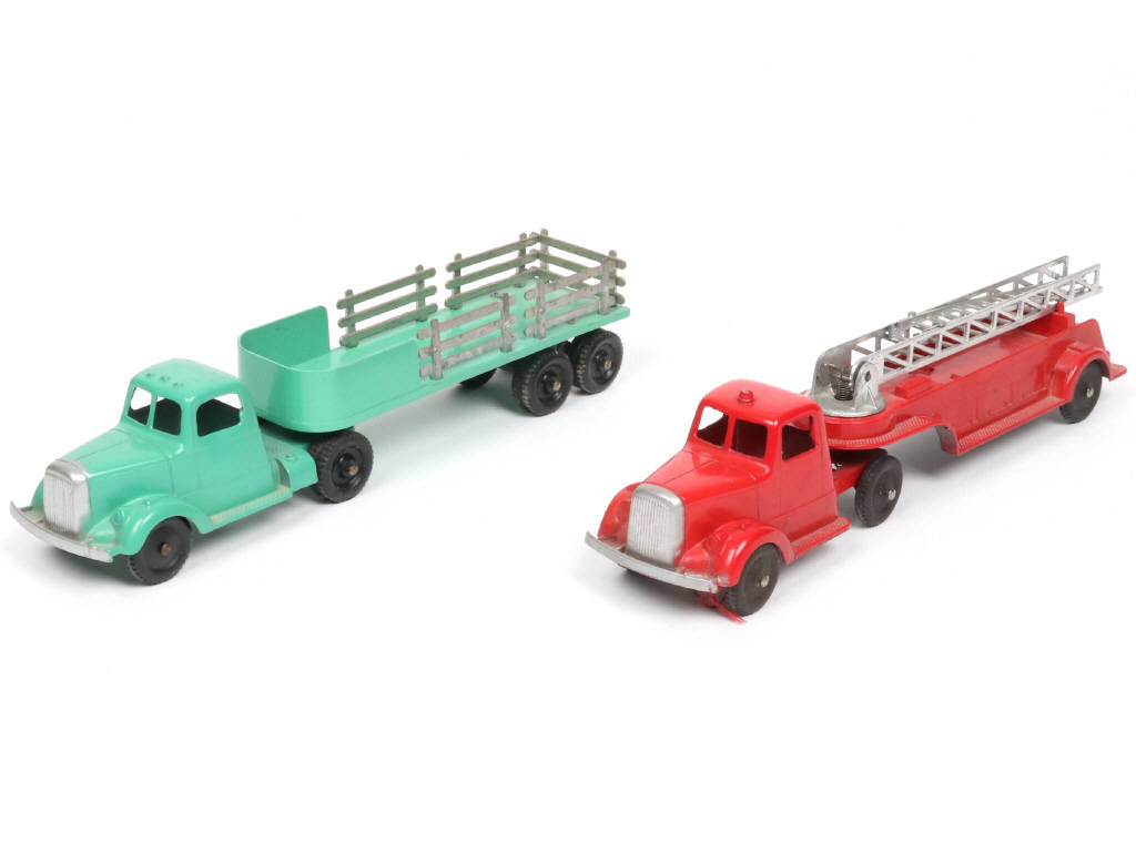 Lot 95 - TOOTSIETOY (USA) (2)