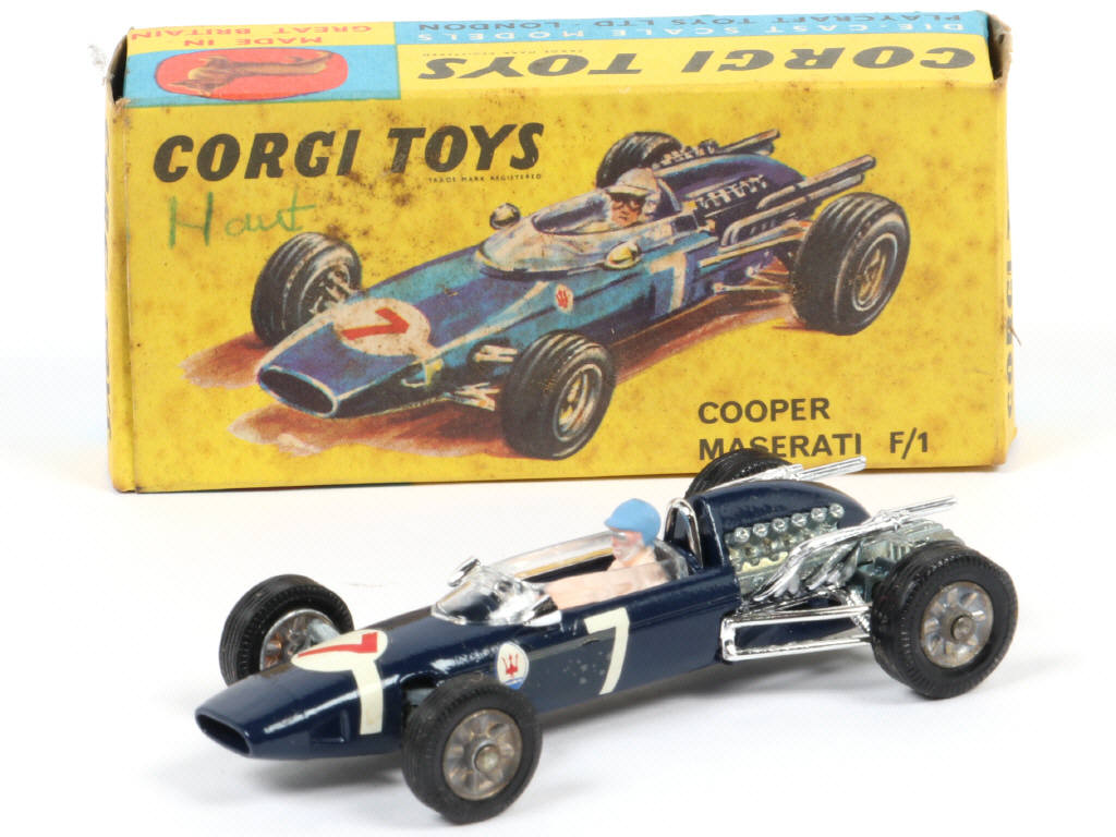 Lot 265 - CORGI TOYS (GB) (1)