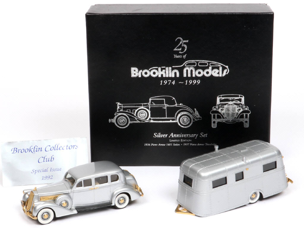 Lot 100 - BROOKLIN MODELS (GB) (1)