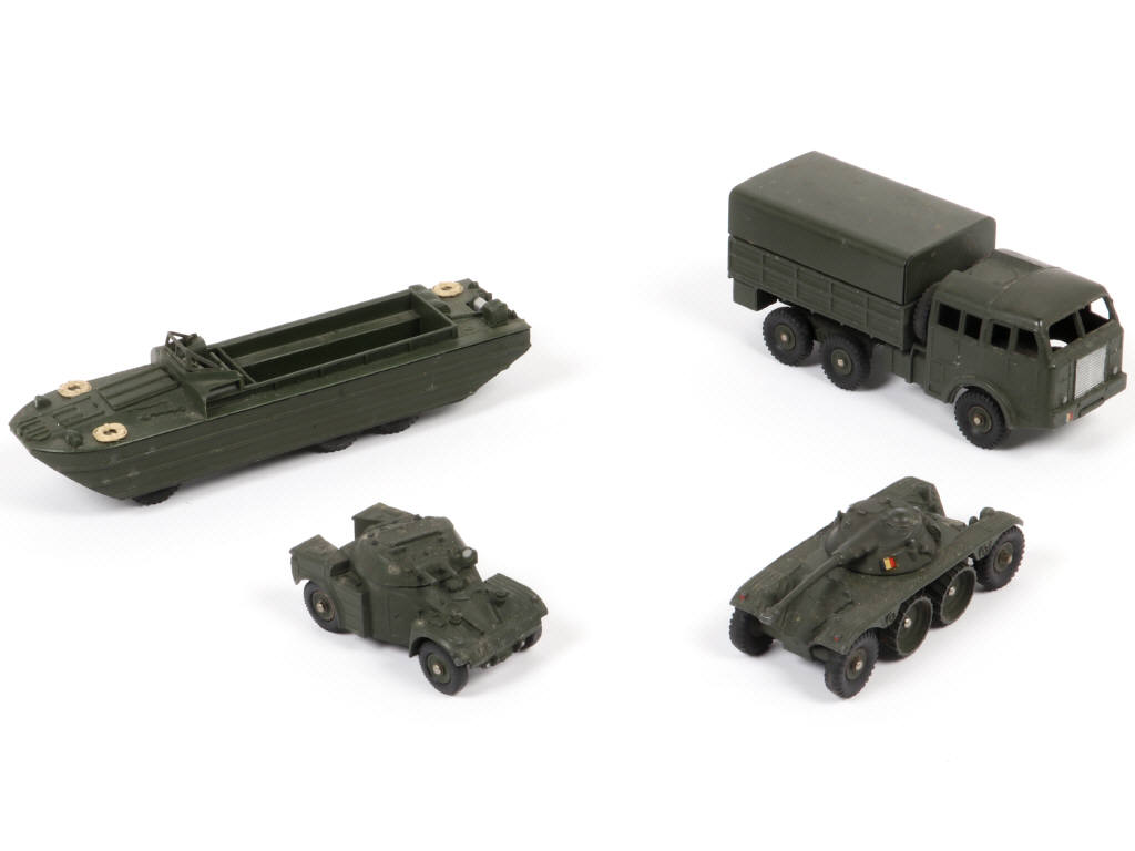 Lot 195 - DINKY TOYS (FRANCE) (4)