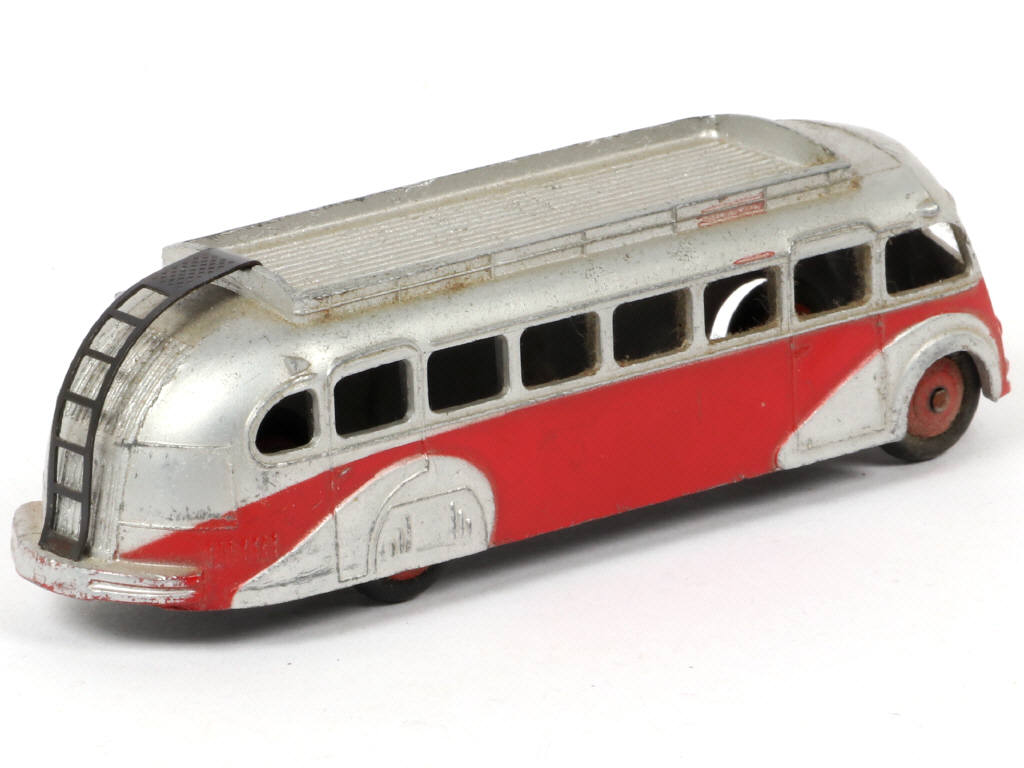 Lot 203 - DINKY TOYS (FRANCE) (1)