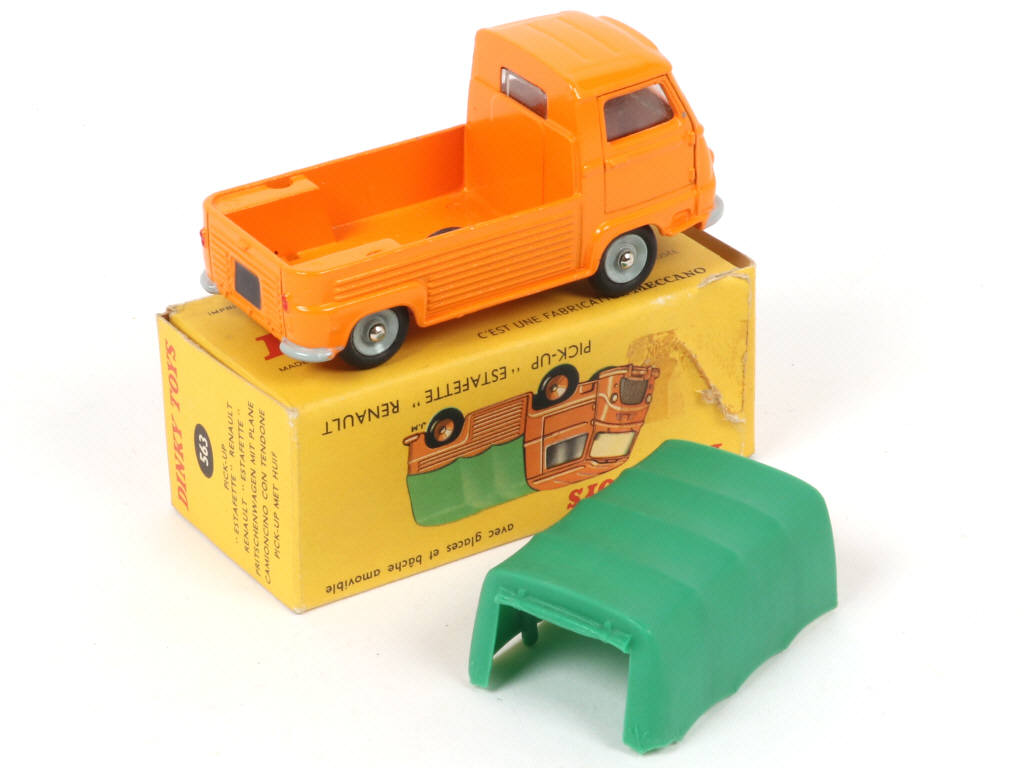 Lot 201 - DINKY TOYS (FRANCE) (1)
