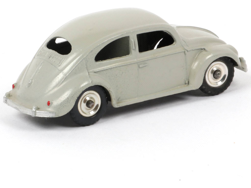 Lot 251 - DINKY TOYS (GB) (1)