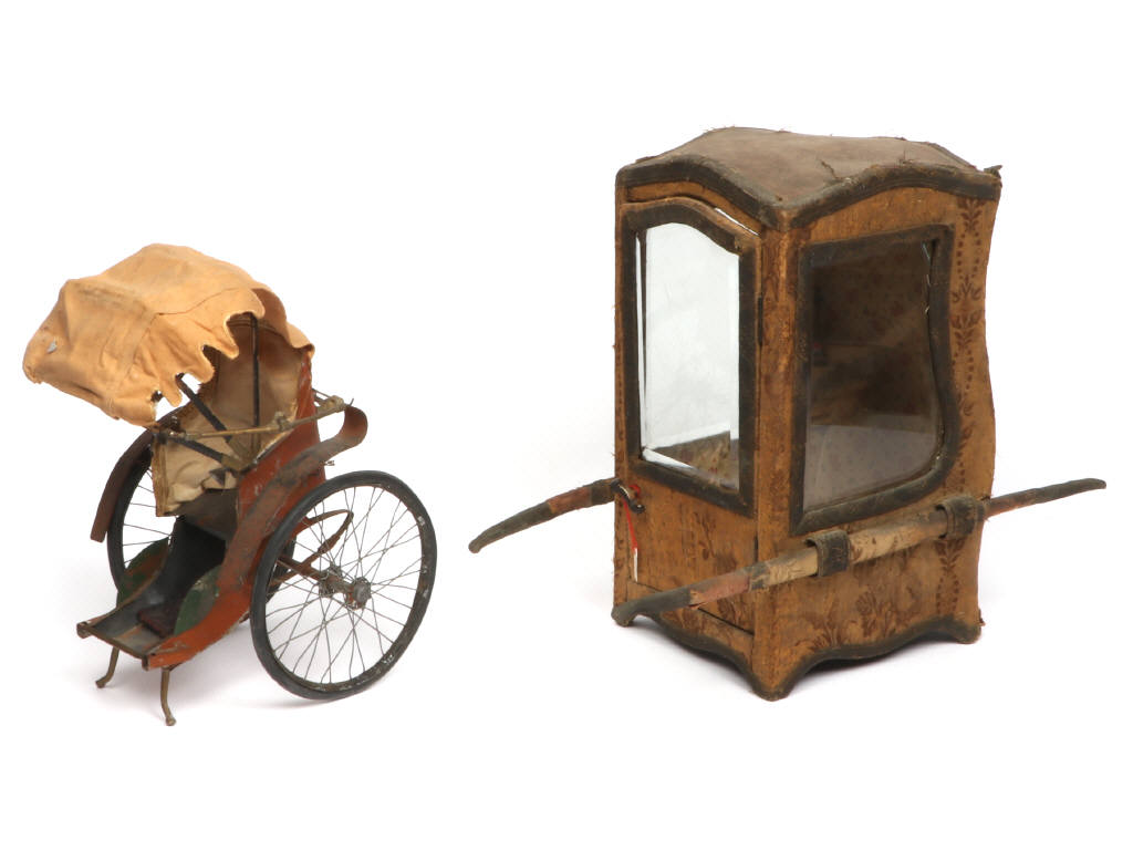 Lot 75 - DIVERS (2)