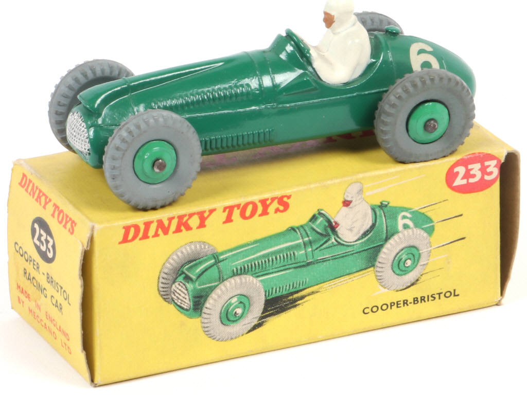 Lot 171 - DINKY TOYS (GB) (1)