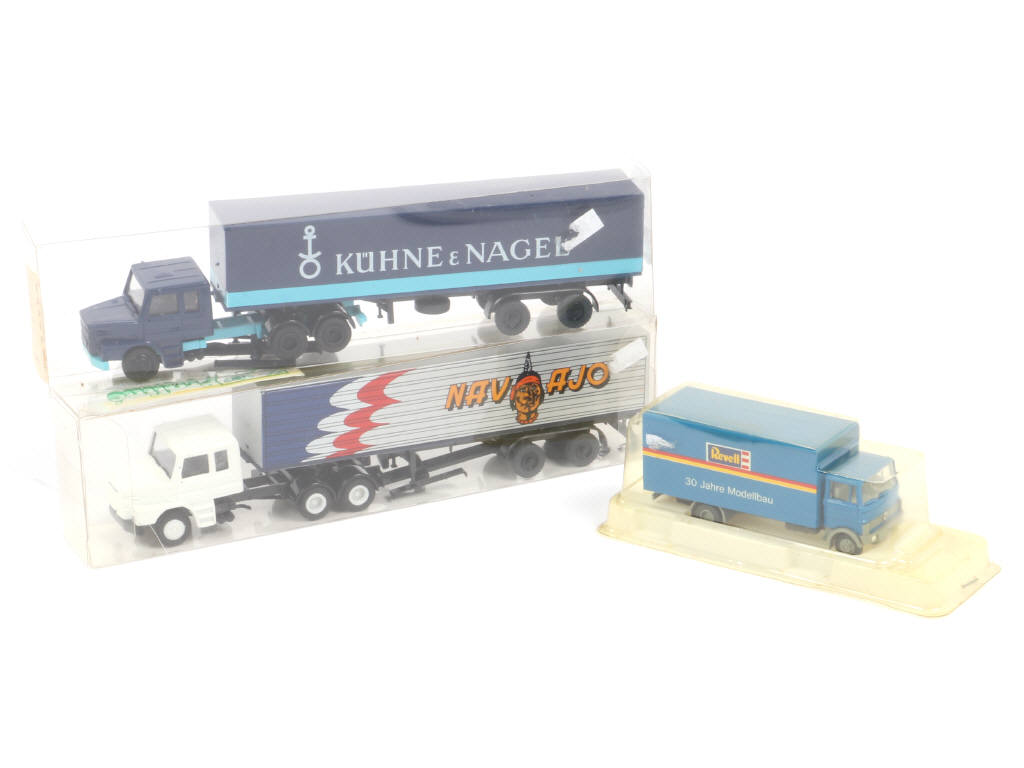 Lot 136 - PRALINE 'HO' (ALLEMAGNE) (3)