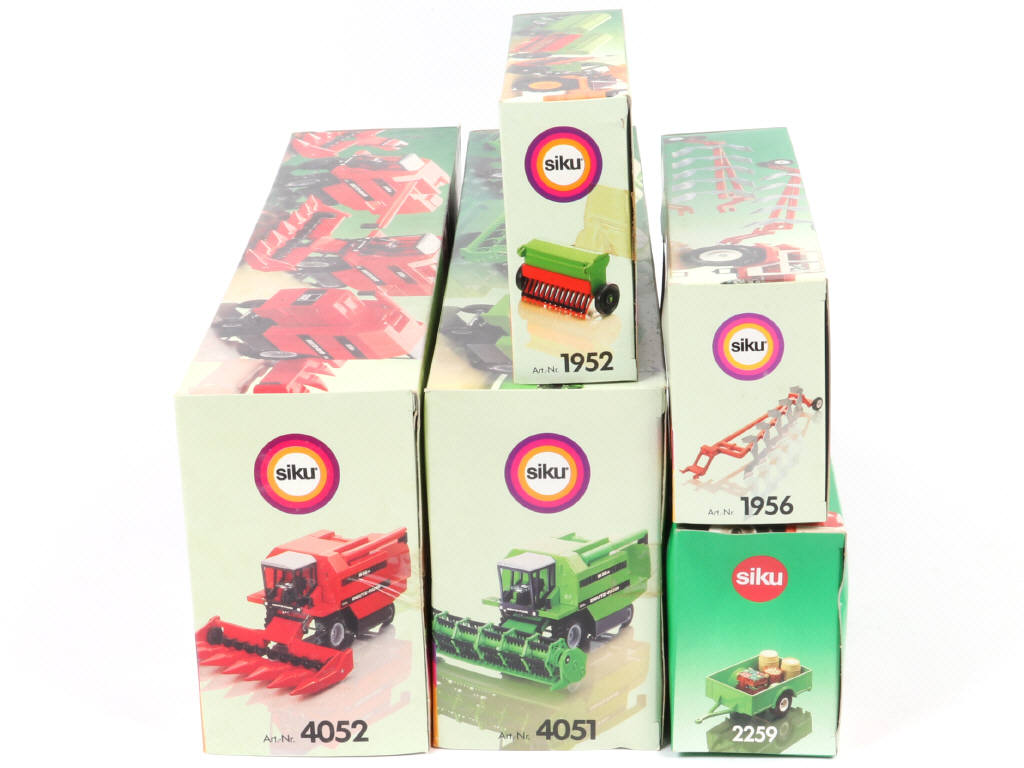Lot 135 - SIKU (ALLEMAGNE) (5)