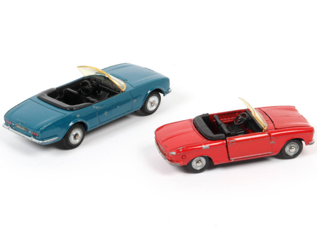 Lot 265 - DINKY TOYS (FRANCE) (2)