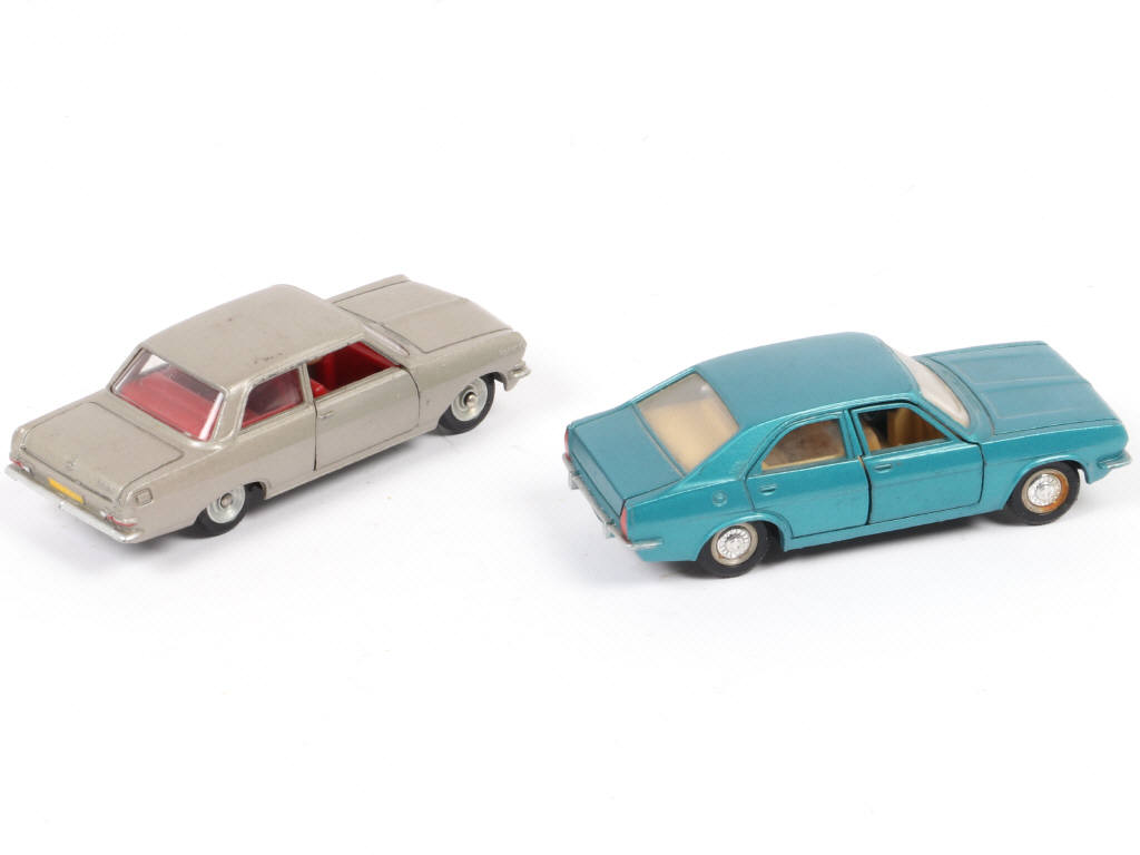 Lot 261 - DINKY TOYS (FRANCE) (2)