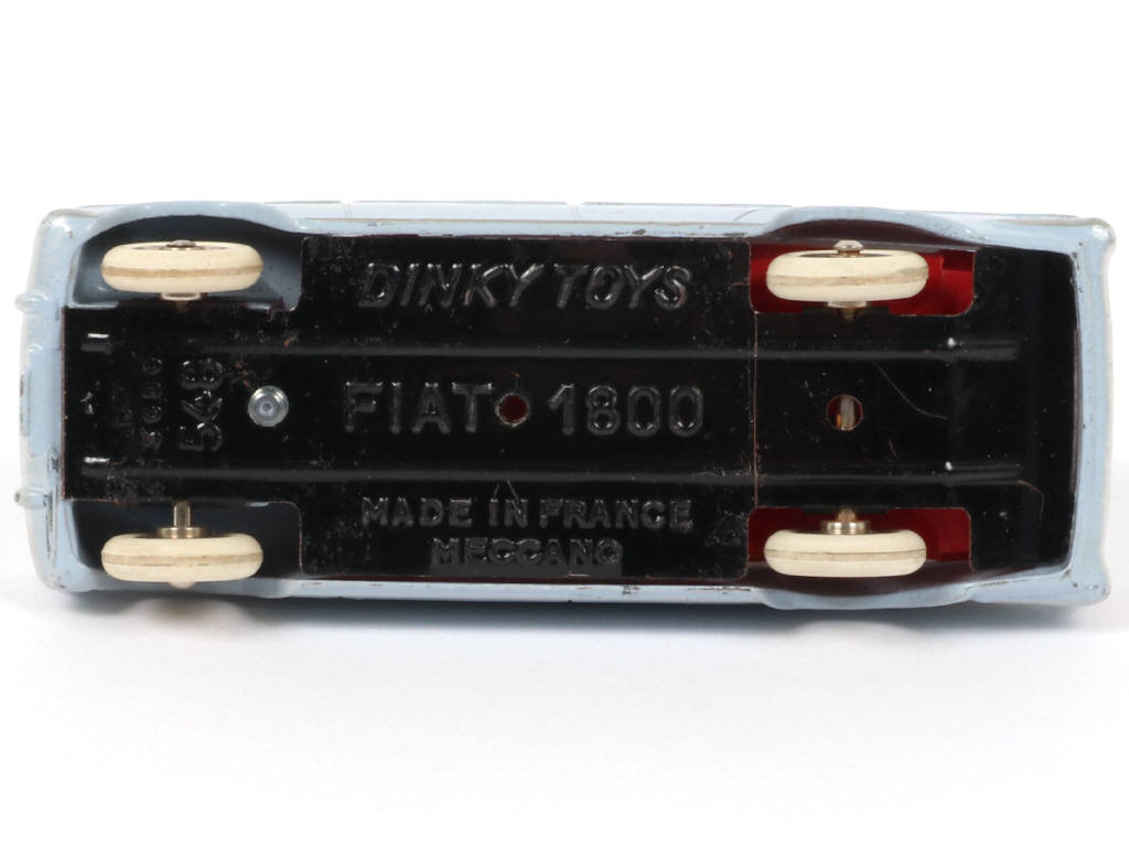 Lot 237 - DINKY TOYS (FRANCE) (1)