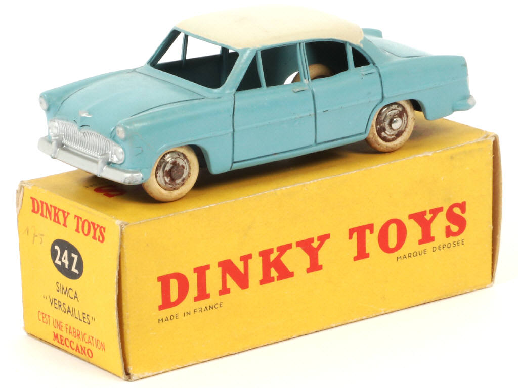 Lot 214 - DINKY TOYS (FRANCE) (1)