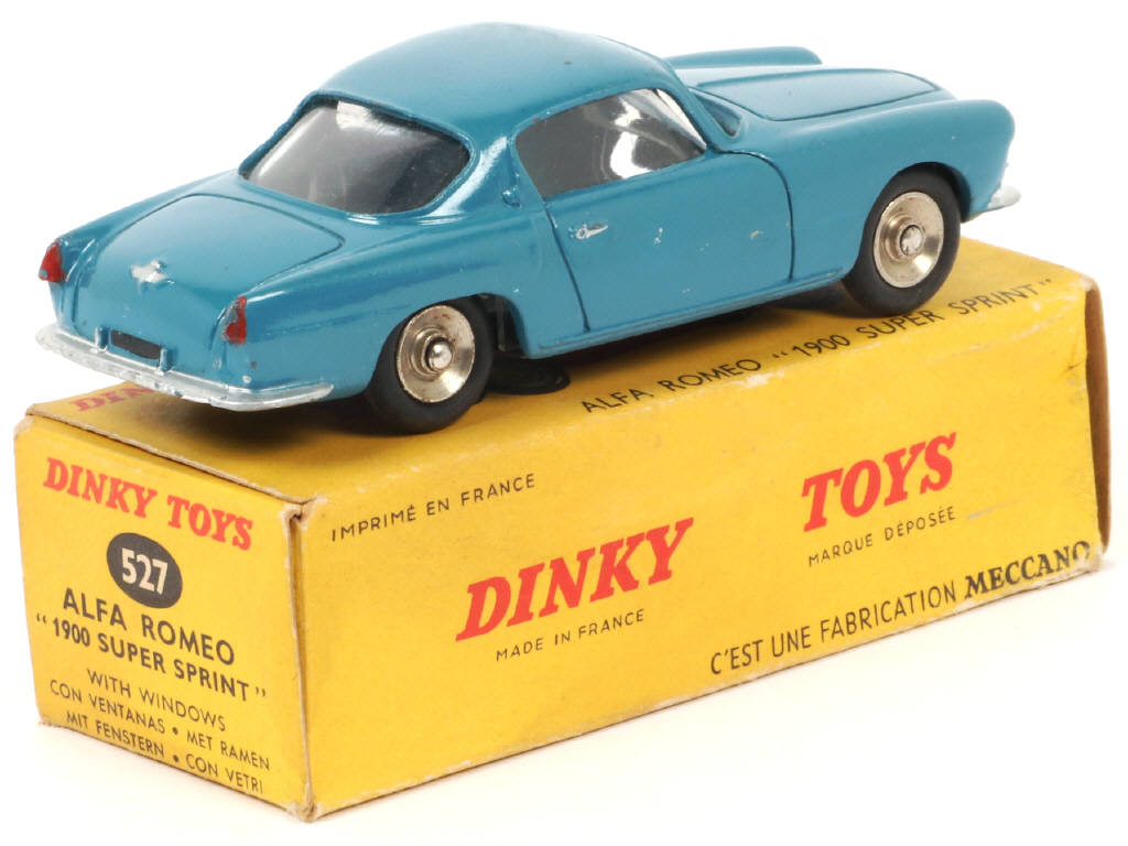 Lot 229 - DINKY TOYS (FRANCE) (1)
