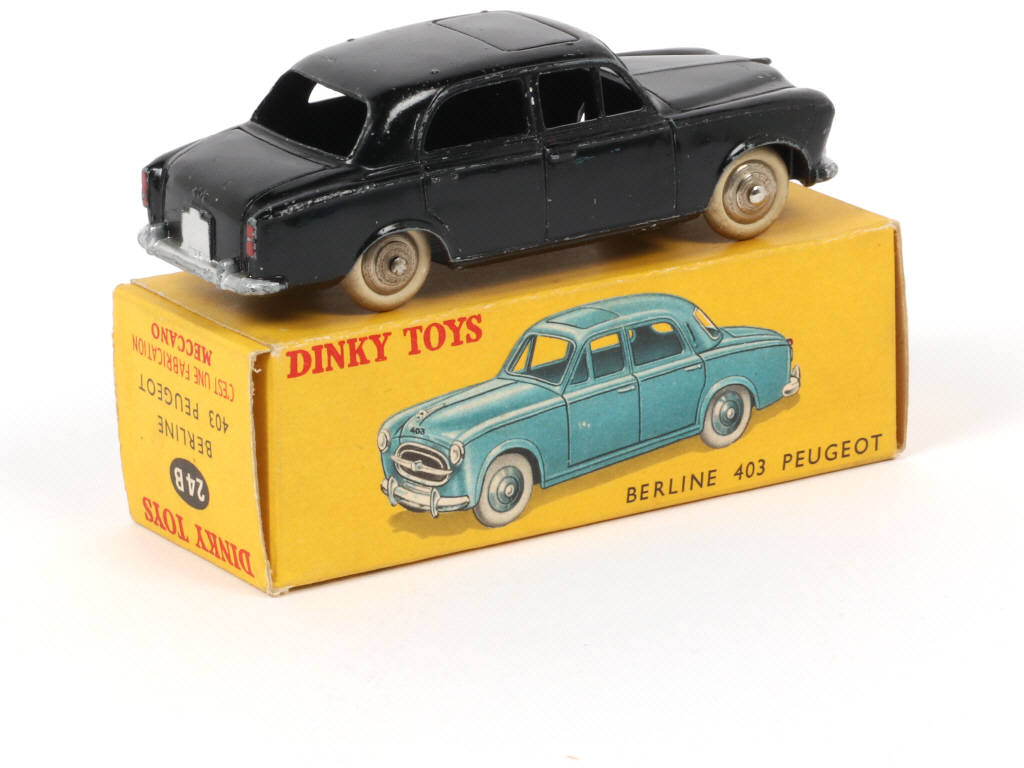 Lot 204 - DINKY TOYS (FRANCE) (1)