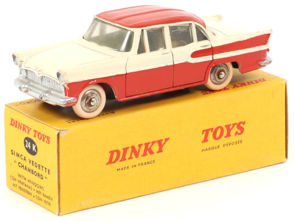 Lot 209 - DINKY TOYS (FRANCE) (1)