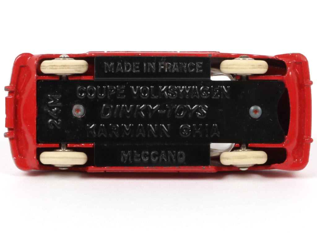 Lot 210 - DINKY TOYS (FRANCE) (1)