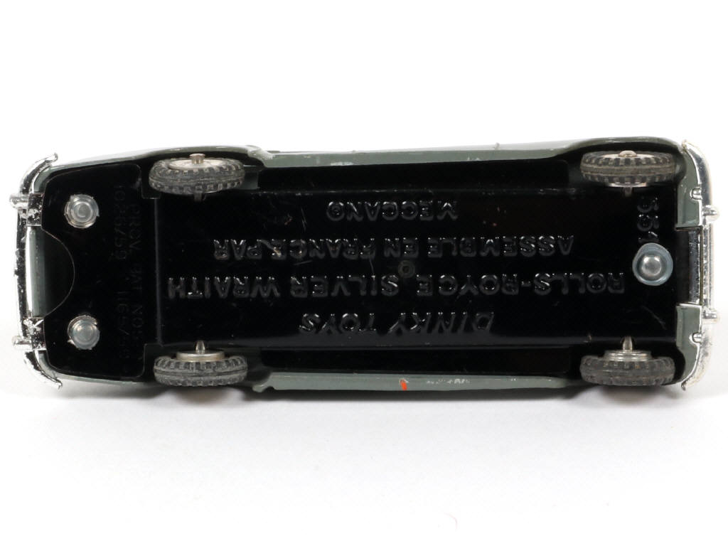 Lot 240 - DINKY TOYS (FRANCE) (1)