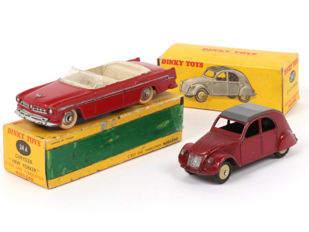 Lot 257 - DINKY TOYS (FRANCE) (2)