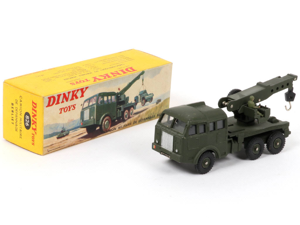 Lot 235 - DINKY TOYS (FRANCE) (1)