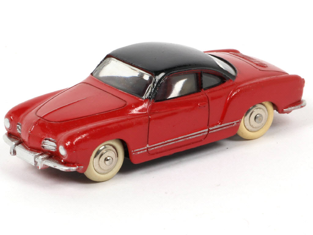 Lot 193 - DINKY TOYS (FRANCE) (1)