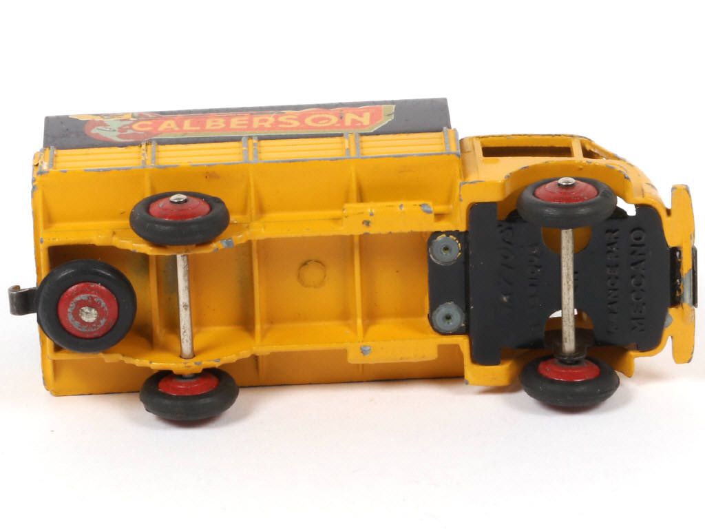 Lot 204 - DINKY TOYS (FRANCE) (1)