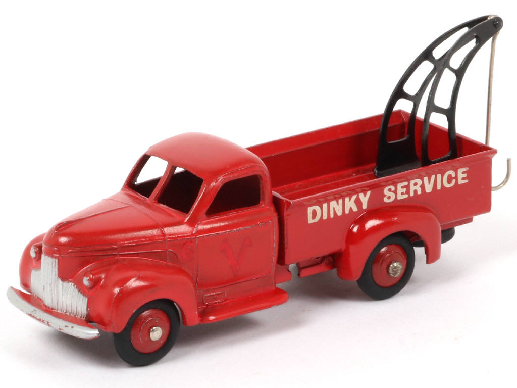 Lot 207 - DINKY TOYS (FRANCE) (1)