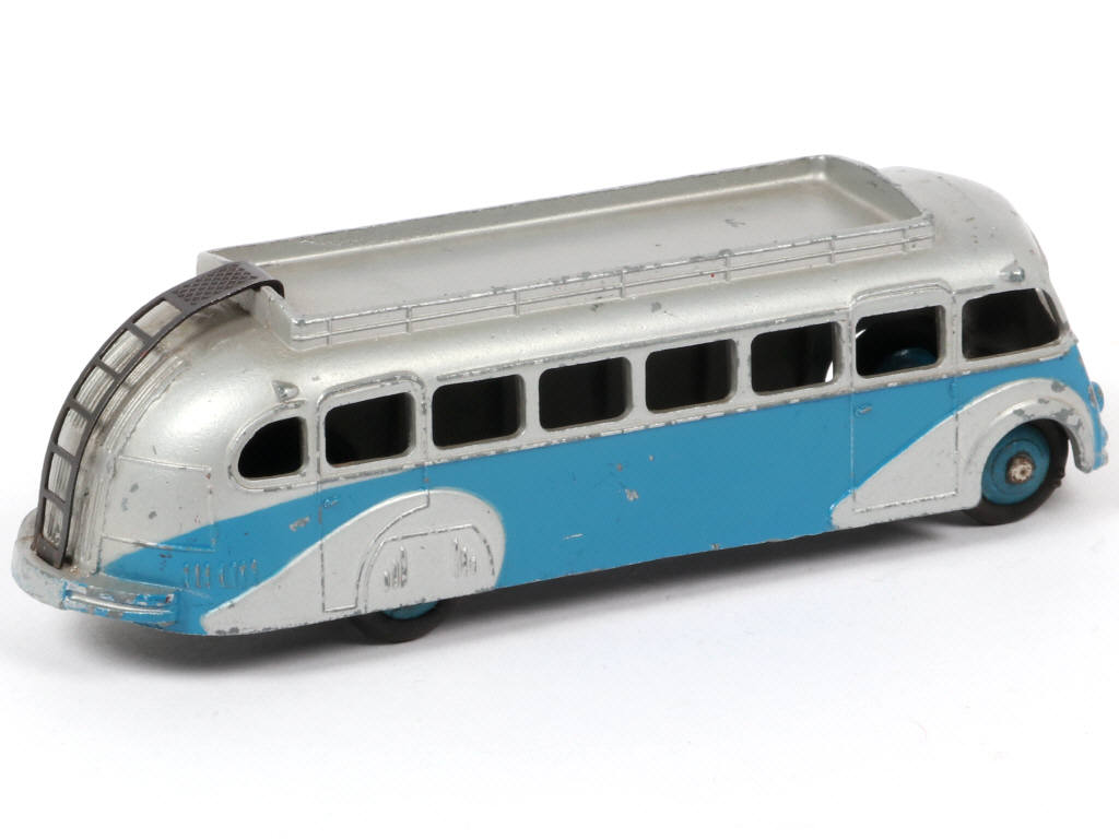 Lot 212 - DINKY TOYS (FRANCE) (1)