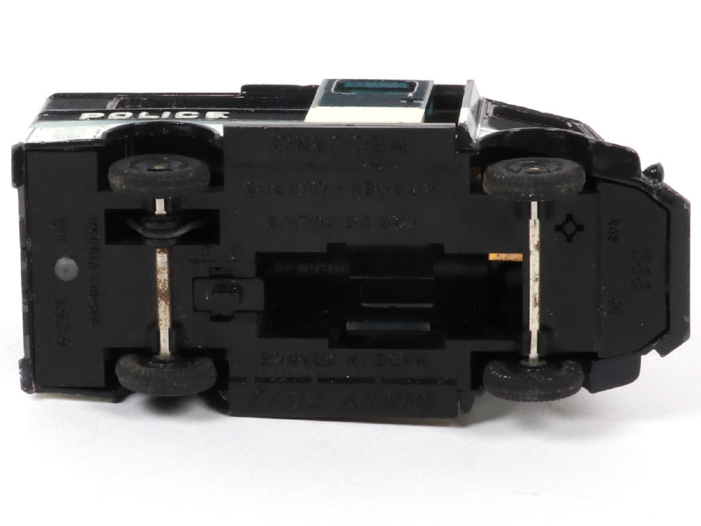 Lot 229 - DINKY TOYS (FRANCE) (1)