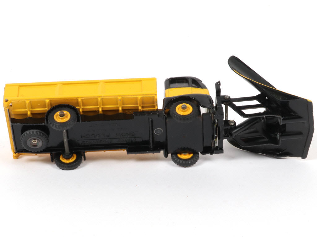Lot 157 - DINKY TOYS (GB) (1)