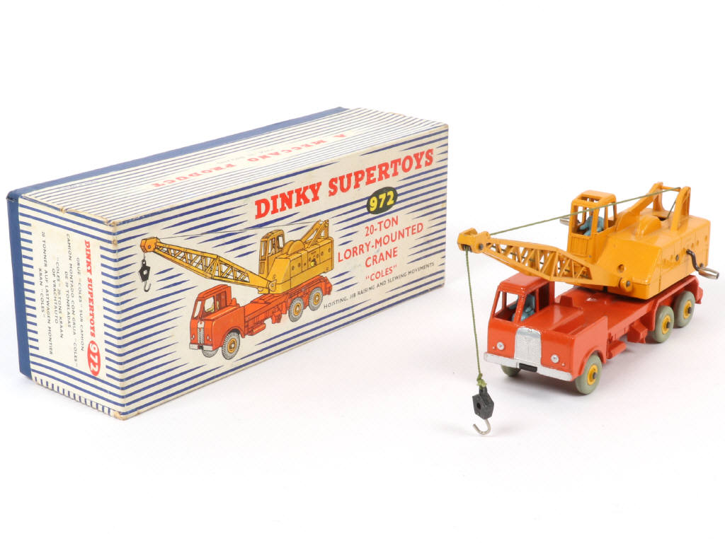 Lot 162 - DINKY TOYS (GB) (1)