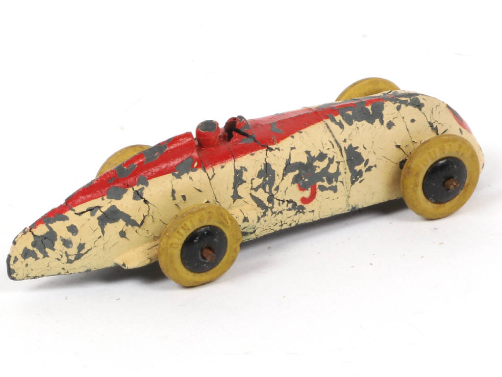 Lot 187 - DINKY TOYS (FRANCE) (1)